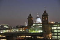 St. Paul's Cathedral im Hintergrund
