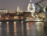 St. Paul's am Ende der Millenium Bridge