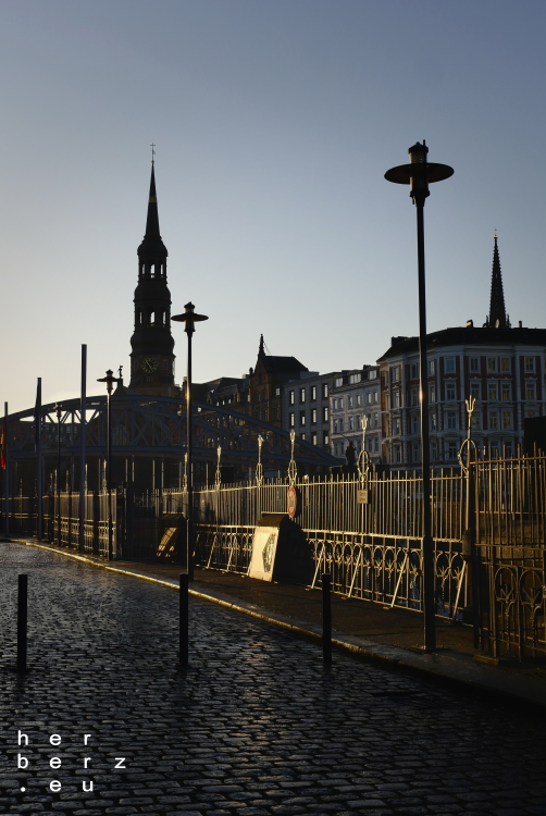 13/2021 – Abendstimmung Speicherstadt
