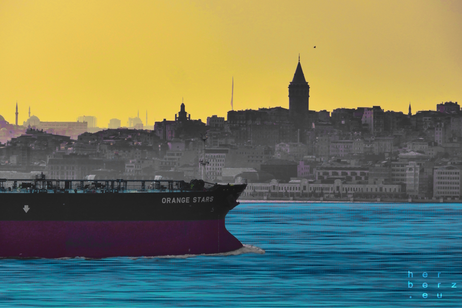 19/2023 – New Ship on Bosphorus?