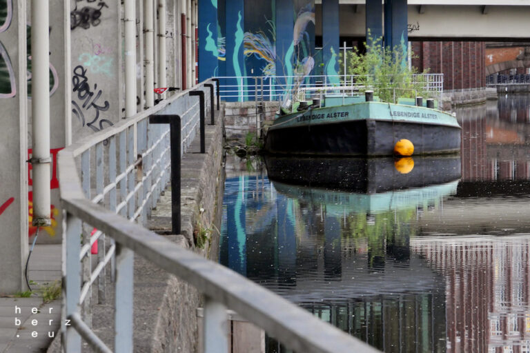 31/2025 – Versteckter Liegeplatz