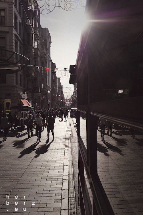 39/2025 – Lange Schatten spiegeln sich